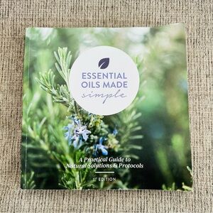 Essential Oils Made Simple Book